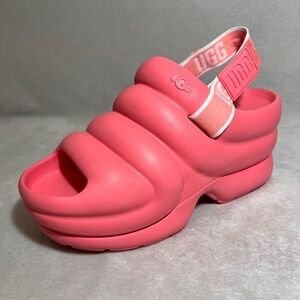 UGG  Women's Size 9 Platform Aww Yeah Strawberry Cream Slingback Sandals Shoes